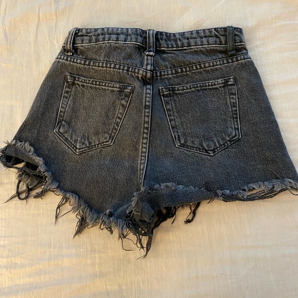 ALEXANDER WANG Bite Distressed Denim Shorts (10) - Picture 8 of 8